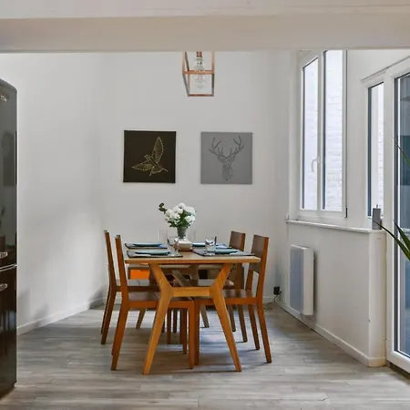 Large And Calm Flat In The Heart Of - Welkeys Apartment *