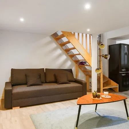 Large And Calm Flat In The Heart Of - Welkeys Apartmán *